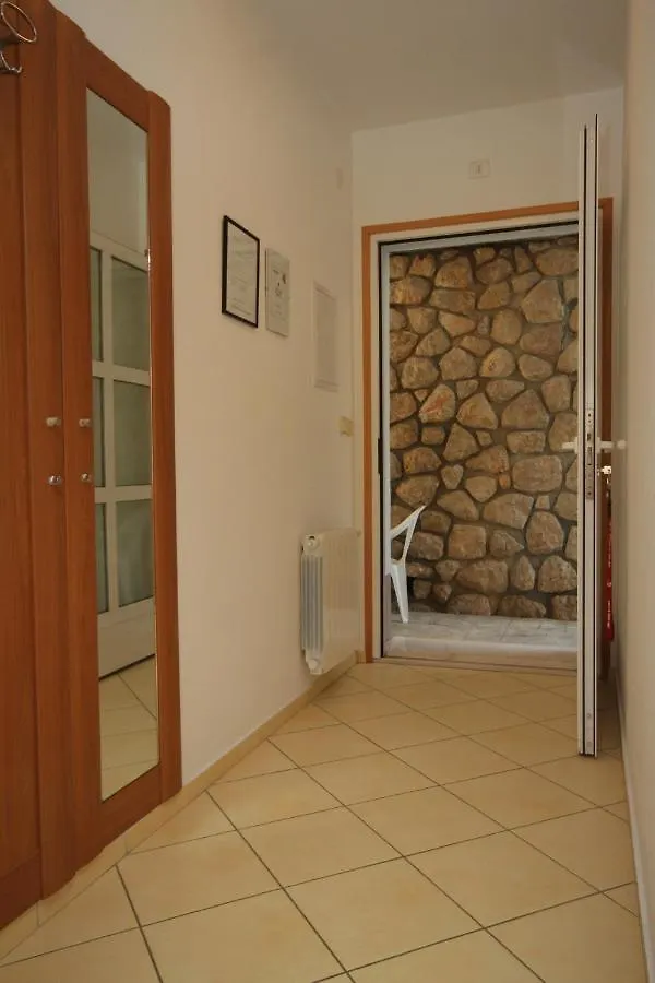 Apartments With A Parking Space Moscenicka Draga, Opatija - 7766 0*,